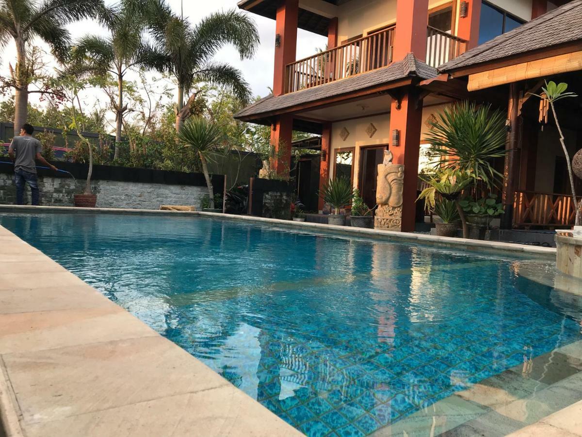 Villa Kenanga In Meninting By The Beach Mataram Eksteriør bilde