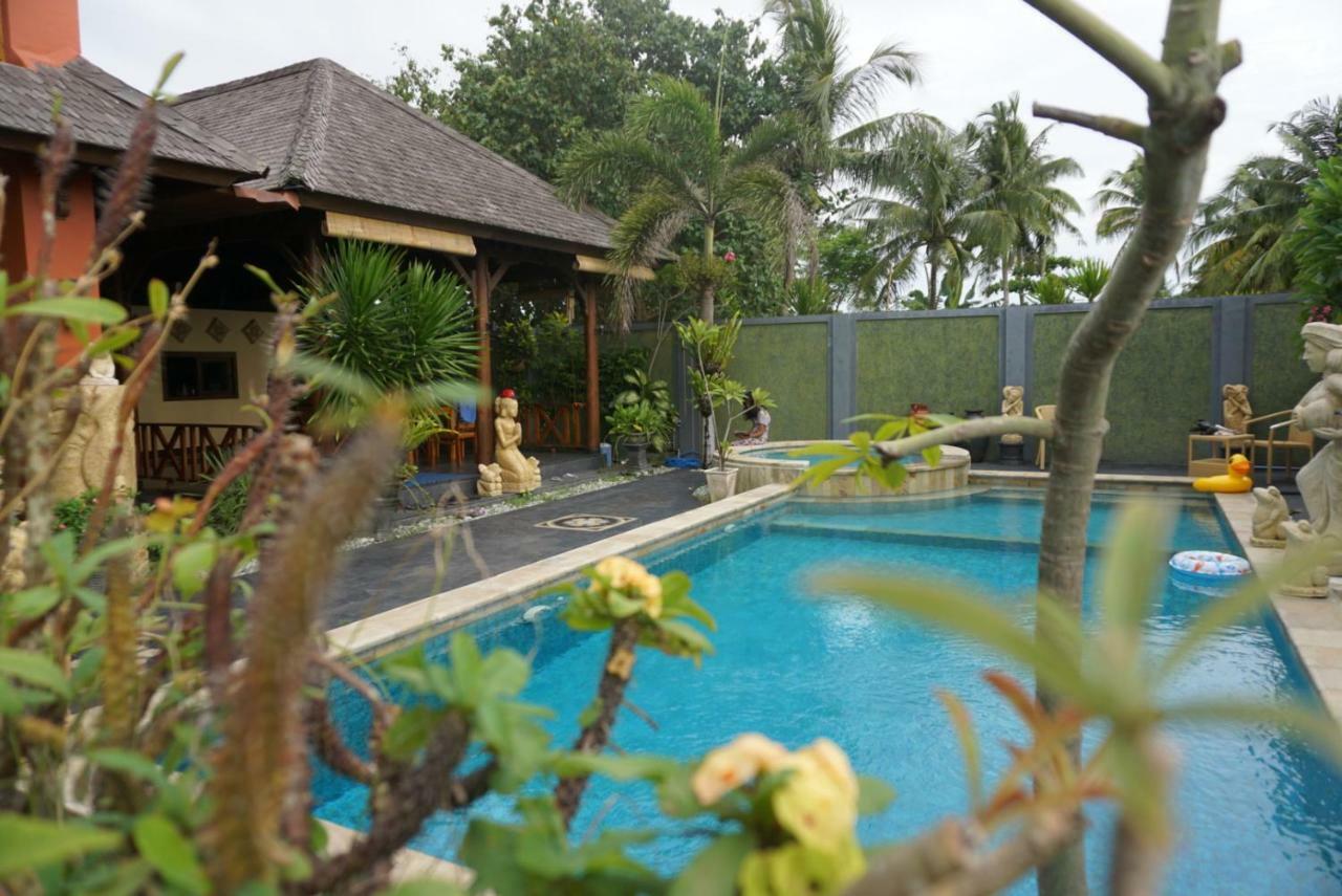 Villa Kenanga In Meninting By The Beach Mataram Eksteriør bilde